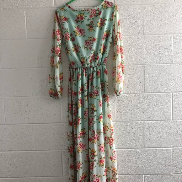 Floor Length Maxi Summer Floral Dress - Picture 3 of 8